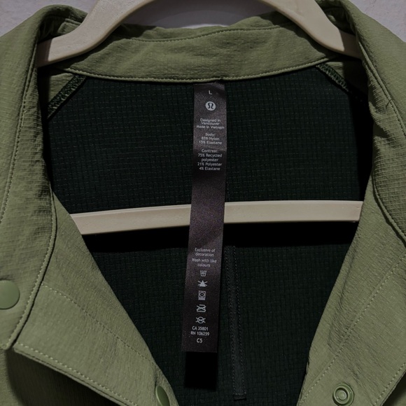 Lululemon double pocket overshirt - Picture 5 of 7